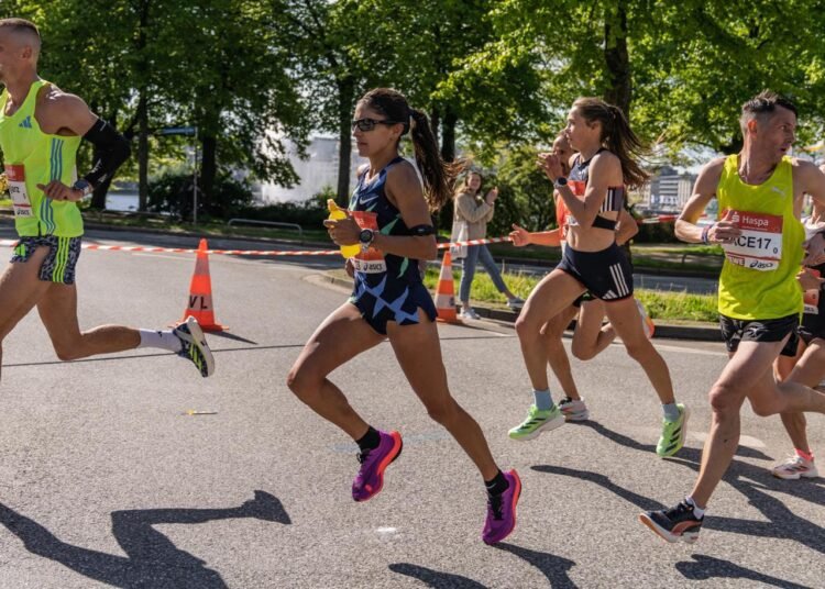 HAZAÑA DE DAIANA OCAMPO: 2:26:24 Y CLASIFICACION A PARIS
