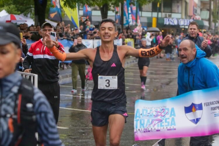 Erario y Mellao de García, campeones de maratón