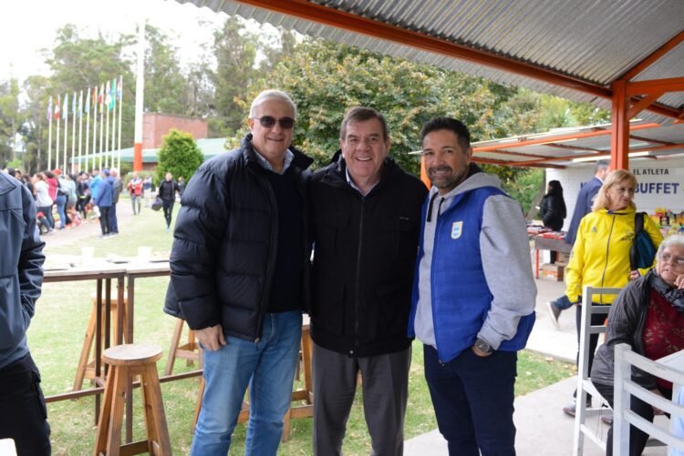 Presencia de Guillermo Montenegro en el Nacional de Mayores