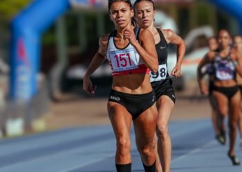 Récord nacional de Martina Escudero en 800: 2:02.75