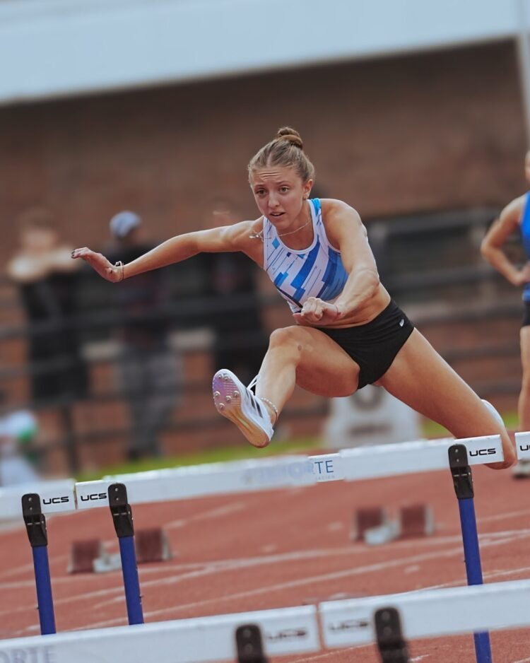 Helen Bernard Stilling, nuevamente entre las figuras