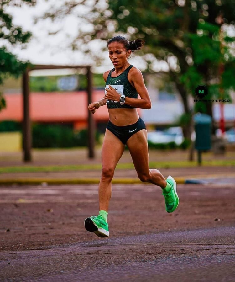Marcela Gómez, segunda en medio maratón en Rio