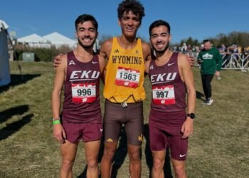 Los hermanos Vega y van der Hock, en la temporada universitaria de cross