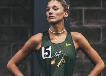 Se inició la temporada indoor en EE.UU., Inés Macadam lució en 3.000 m