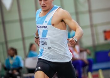 Franco Florio y los rivales en los 60m de Nanjing