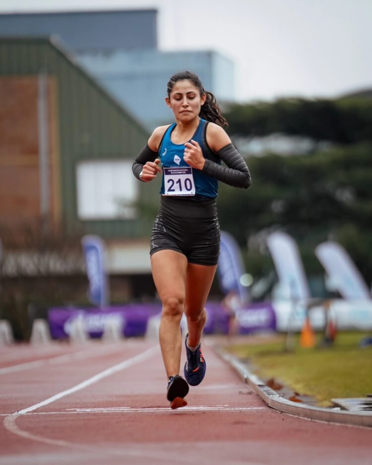 Lescano y Moleker ganaron las carreras de 10.000 en el u23