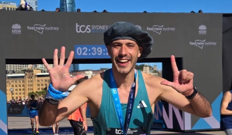Lucas Báez compitió en el maratón de Sidney y marcó 2:28:00