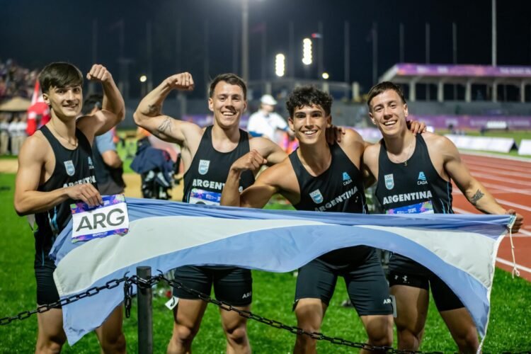 Notable actuación de la 4×100 con bronce y récord nacional absoluto