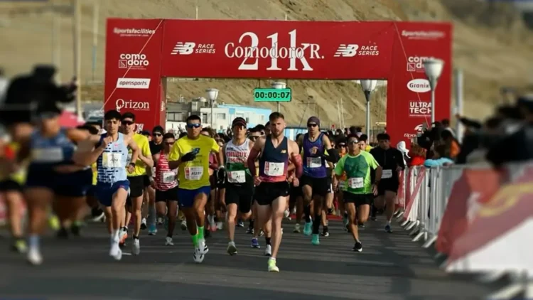 Laureano Rosa y Luján Urrutia ganaron el medio maratón en Comodoro