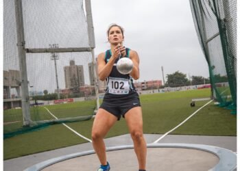 Carmela Cocco, campeona de martillo en el u20 de Lima