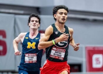 Matías Reynaga bajó los 8 minutos en 3.000 metros «indoor»