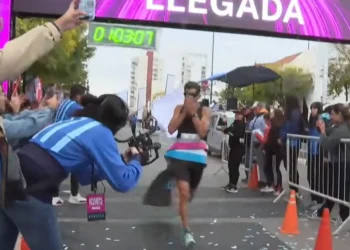 Manuel Córsico y Lorena Cuello ganaron el Nacional de Medio Maratón