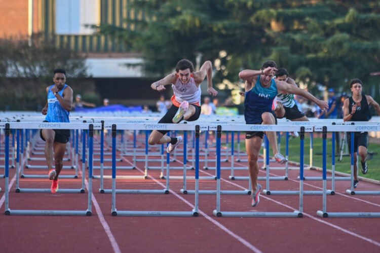 Ferreccio volvió a batir su récord u23 en vallas