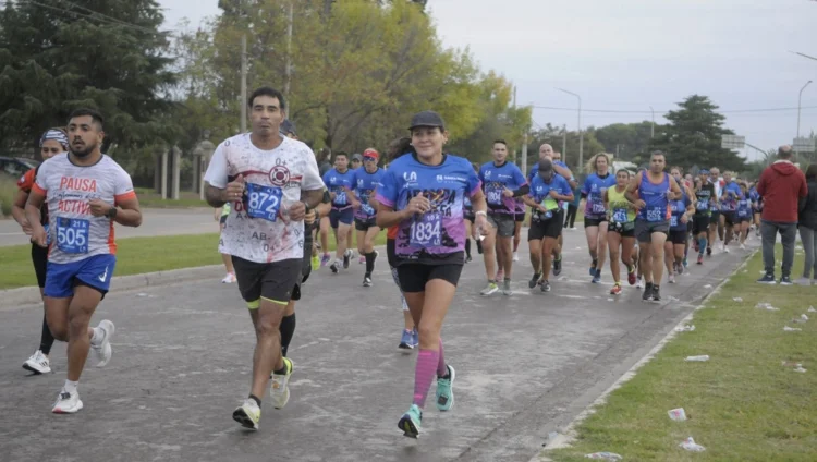 Santa Rosa vive su fiesta con el maratón a Pampa Traviesa y el Nacional de 21k