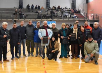 El atletismo argentino celebró su historia en Concepción del Uruguay: Homenajes y 80 años de la FADER