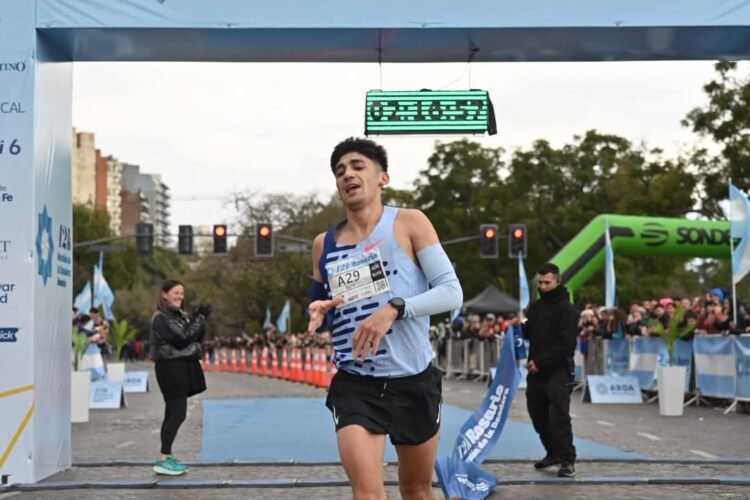 Eulalio Muñoz y Luján Urrutia, campeones nacionales de maratón