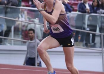 Megan Powell, 53.71 en 400 metros