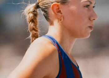 Guillermina Cossio, 23.62 en 200 en el Campeonato Español