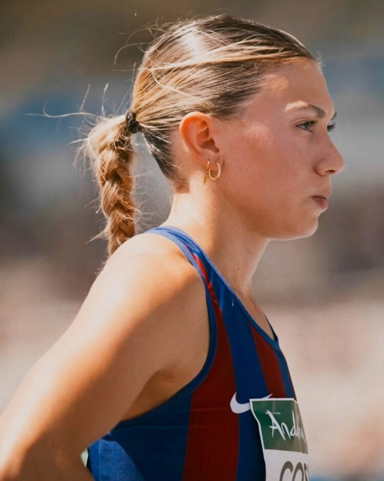 Guillermina Cossio, 23.62 en 200 en el Campeonato Español