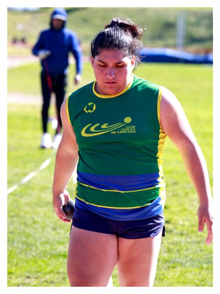 Agostina Ornella Pérez batió el récord argentino u18 de bala: 16.32 m.