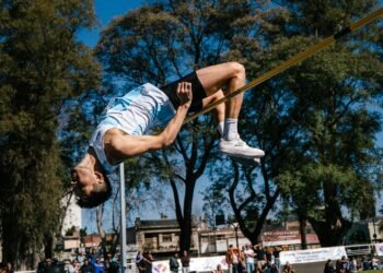 Carlos Layoy extiende su historia en el salto en alto de los Nacionales