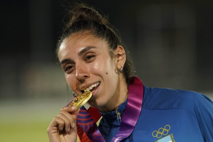 Micaela: «Vivir esto con tu gente es todo lo que un atleta puede soñar»