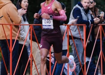 Dylan van der Hock marcó 2:17:43 en el maratón de Chicago